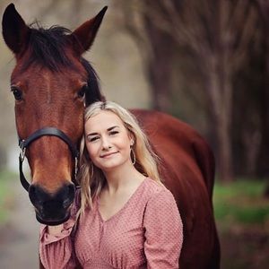 Meet your Posher, Haley